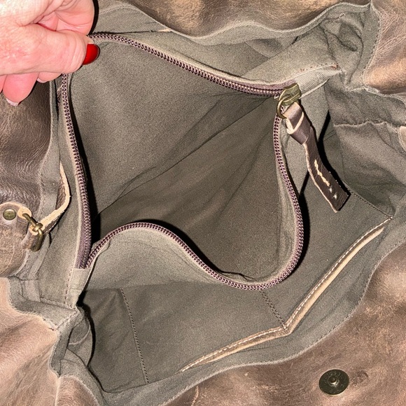 Bed Stu Leather Rockaway Shoulder Bag Crossbody Tote Taupe Driftwood $330 - Picture 11 of 14